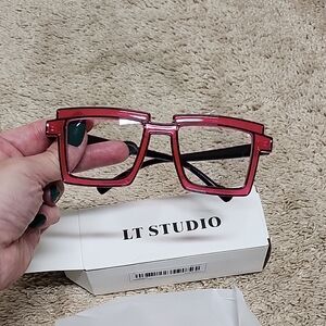 LT Studio Square Glasses
